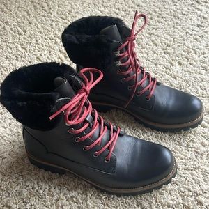 Women's Blackstone QL67 Leather Boots with Shearling Trim